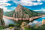 Parque Nacional de Monfragüe, precioso paraje natural en el que reina el buitre