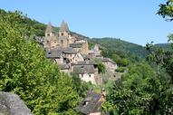 Un paseo por el encantador pueblecito francés de Conques